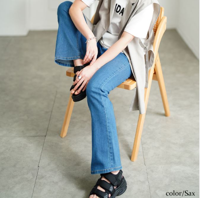 ぽっちゃり女性に似合うデニムパンツで叶える美シルエットコーデ